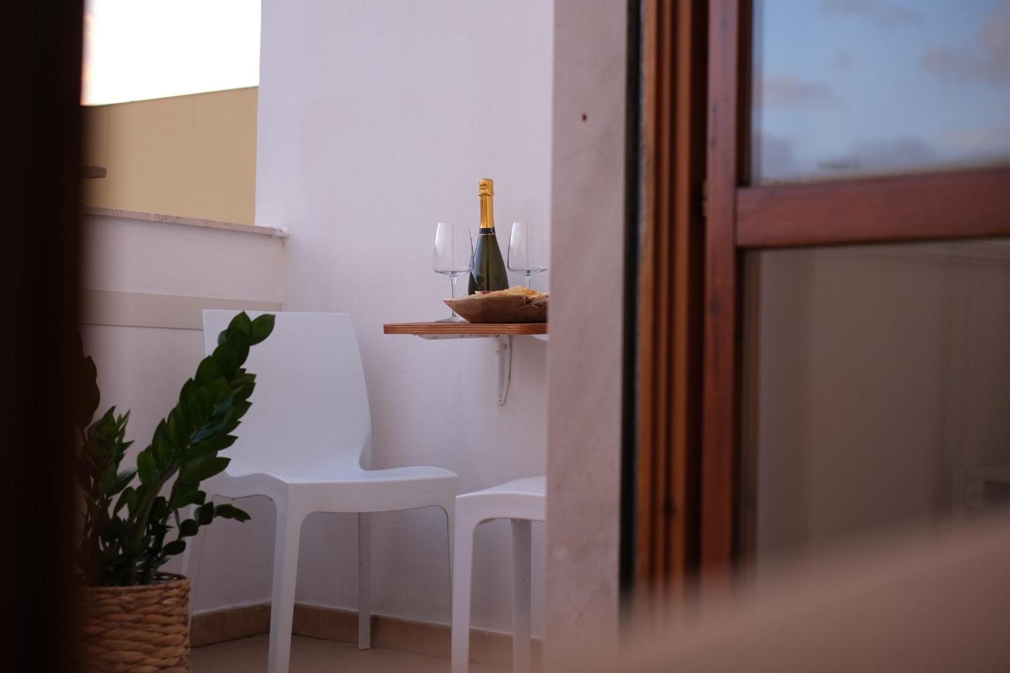 Bed and Breakfast Darrere Del Port Alghero Exterior foto