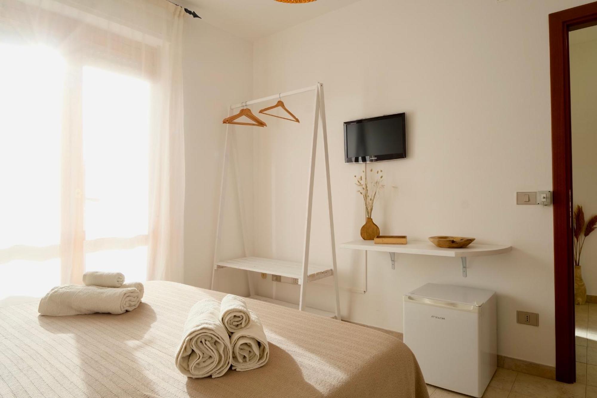 Bed and Breakfast Darrere Del Port Alghero Exterior foto